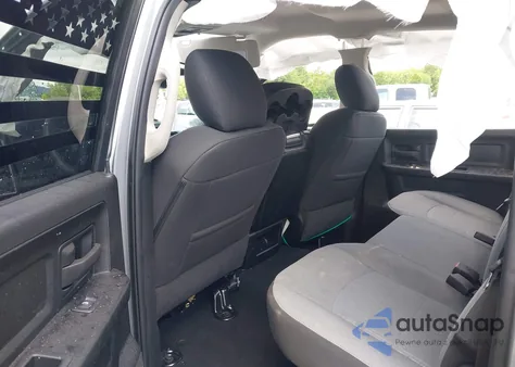 2023 Ram 1500 Classic Tradesman 4X2 5'7 Box z USA, uszkodzony, nr VIN 3C6RR6KGXPG532900